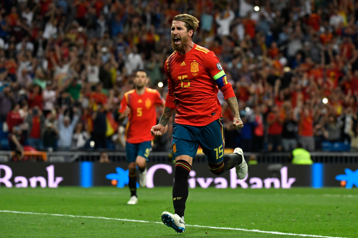 ސްޕެއިން އަދި ސްވިޑެން ބައްދަލުކުރި މެޗުގެ ތެރެއިން