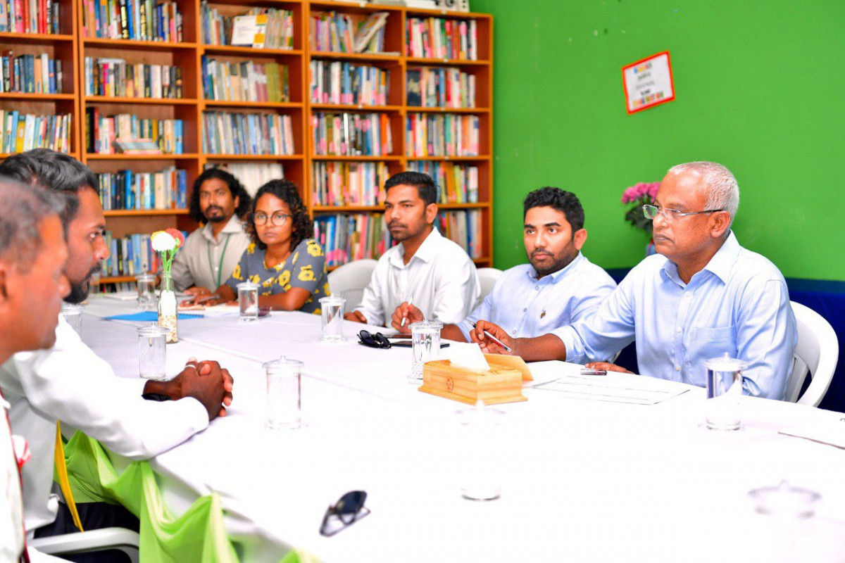 ރައީސުލްޖުމްހޫރިއްޔާ ހުޅުދެލީ މުއައްސަސާތަކުގެ ވެރިންނާއި ބައްދަލުކުރެއްވުން -- ފޮޓޯ: ރައީސް އޮފީސް