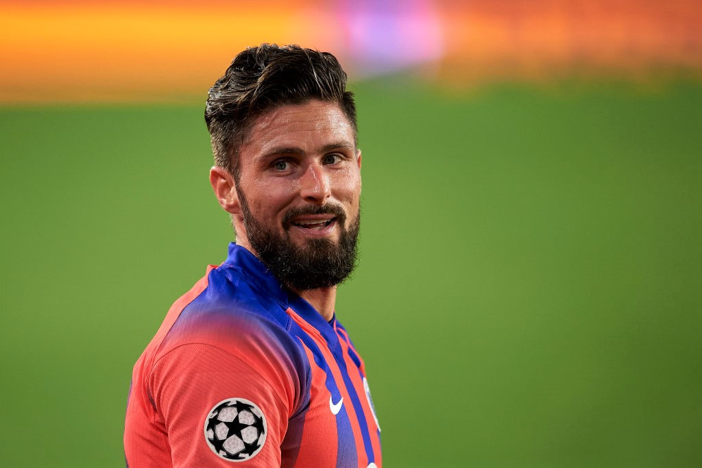 ޗެލްސީއަށް ކުޅެމުން އަންނަ ފްރާންސުގެ ފޯވާޑް އޮލިވިއޭ ޖިރޫޑް