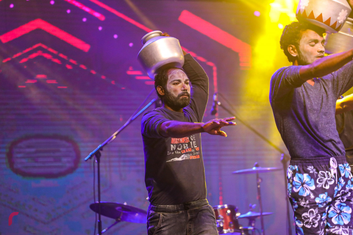 13 އޮގަސްޓް 2019 | ހއ. ހޯރަފުށި -- ހާއުފާ އީދު ޝޯވގެ 3 ވަނަރޭ. މި ޝޯވގައި ގްރެވިޓީ ބޭންޑްގެ އިތުރުން ހޯރަފުށީގެ ޒުވާނުންގެ ހަރަކާތްތައް ފެނިގެން ގޮސްފައިވޭ -- ފޮޓޯ: ޝުއައިބް މުހައްމަދު