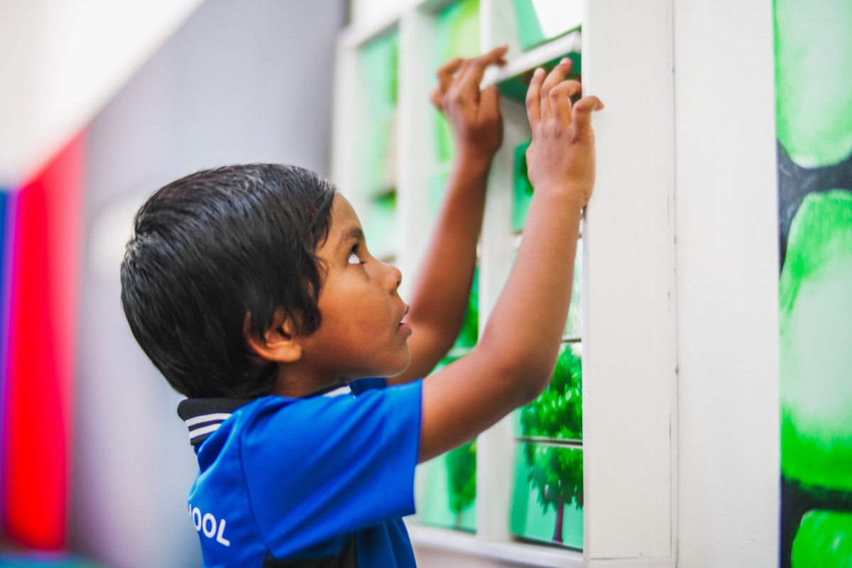 ބީއެމްއެލްގެ އެހީއާއެކު ގާފަރު ސްކޫލްގައި ސެން ކްލާސް