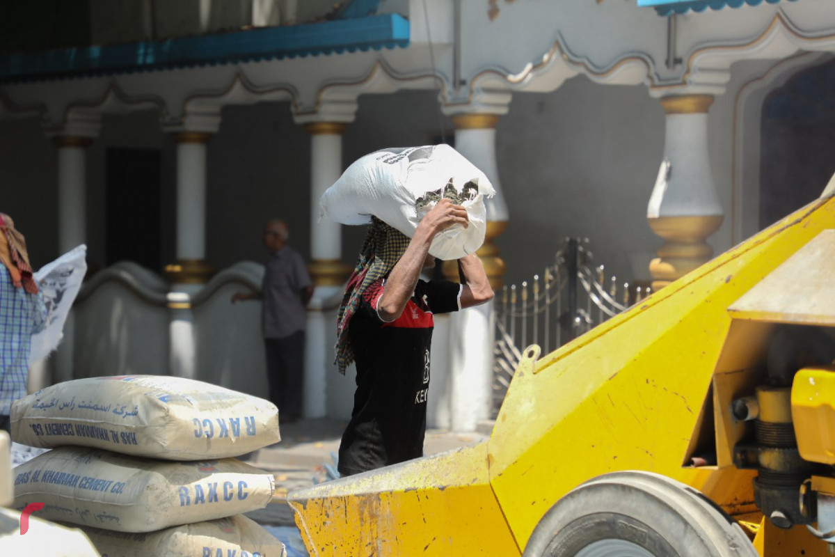 ބިދޭސީ މަަސައްކަތްތެރިއެއް: ޕޮޒިޓިވްވީ މީހުންގެ ތެރޭގައި ތޮއްޖެހިގެން ދިރިއުޅޭ ބިދޭސީން ހިމެނޭ