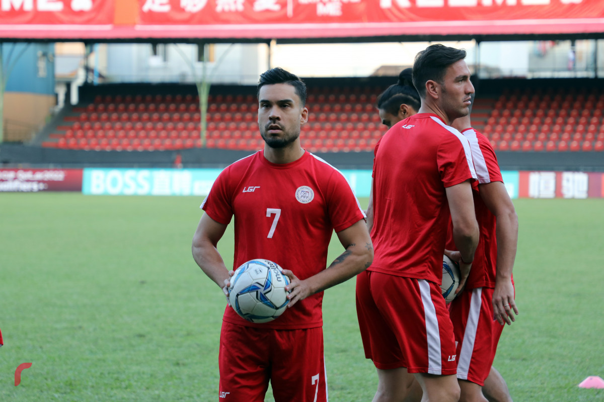 ވޯލްޑްކަޕް ކޮލިފައިންގައި ރާއްޖެ އާއި ފިލިޕީންސް މެޗުގެ ފަރިތަކުރުންތަކުގެ ތެރެއިން -- ފޮޓޯ : ޔޫސުފް ސޮފްވާން