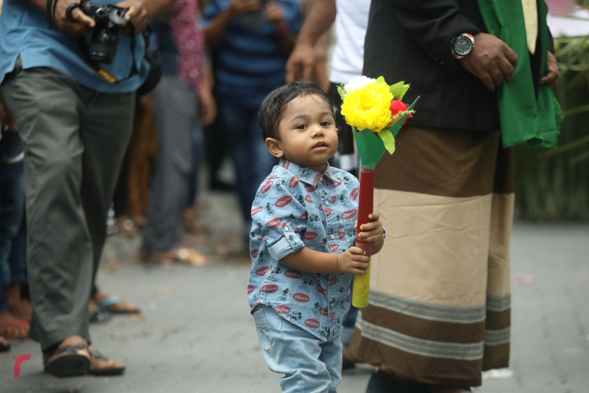 04 ޖޫން 2019 --މާލޭގައި މާލި ނެރުމުގެ ހަރަކާތުގެ ތެރެއިން، މި ހަރަކާތް ބަލާލުމަށް ގިނަ އަދަދެއްގެ މީހުން ވަނީ ޖަމާވެފައި-- ފޮޓޯ: ޝުއައިބް މުހައްމަދު