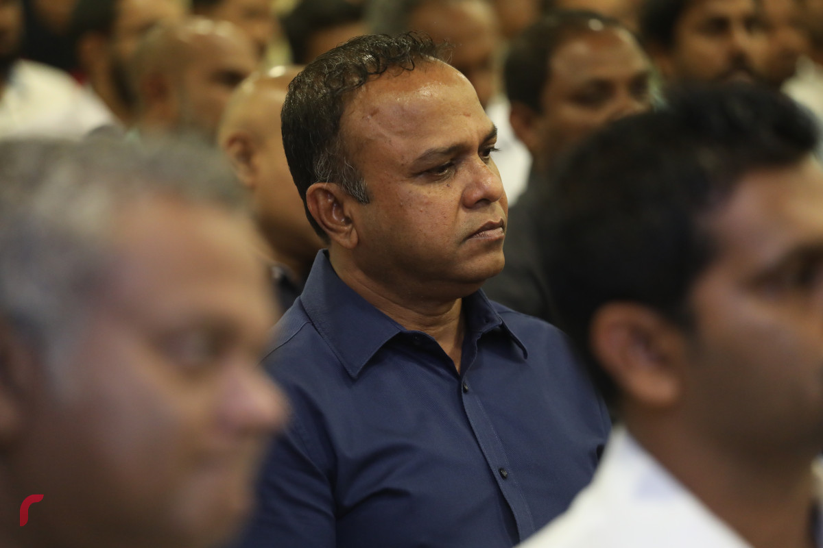 27 މެއި 2019: 19 ވަނަ ރައްޔިތުންގެ މަޖުލިހުގެ އޮރިއަންޓޭޝަންގެ ތެރެއިން، ހެންވޭރު ދެކުނު ދާއިރާއަށް ހޮވިވަޑައިގެންފައިވާ ހުސެން ޝަހީމް (އަނދުން ހުސެން) -- ފޮޓޯ: ޝުއައިބް މުހައްމަދު