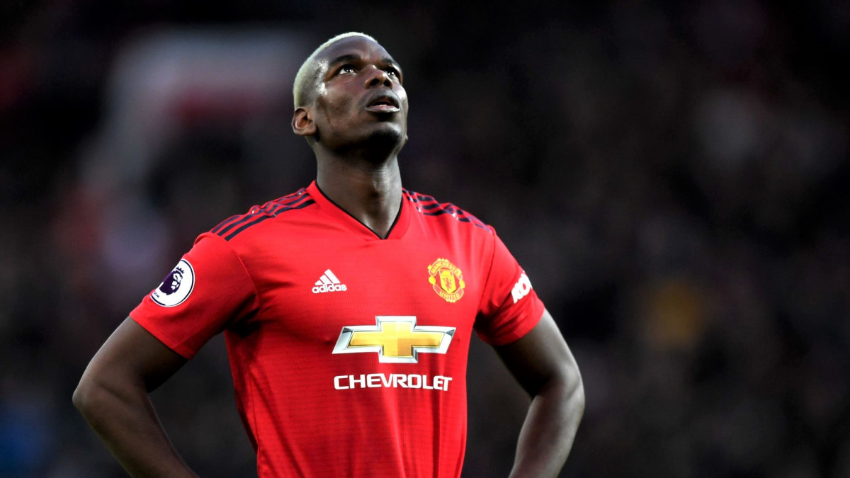 މެންޗެސްޓާ ޔުނައިޓެޑަށް ކުޅެމުން އަންނަ ފްރާންސްގެ މިޑްފީލްޑަރު ޕައުލް ޕޮގްބާ