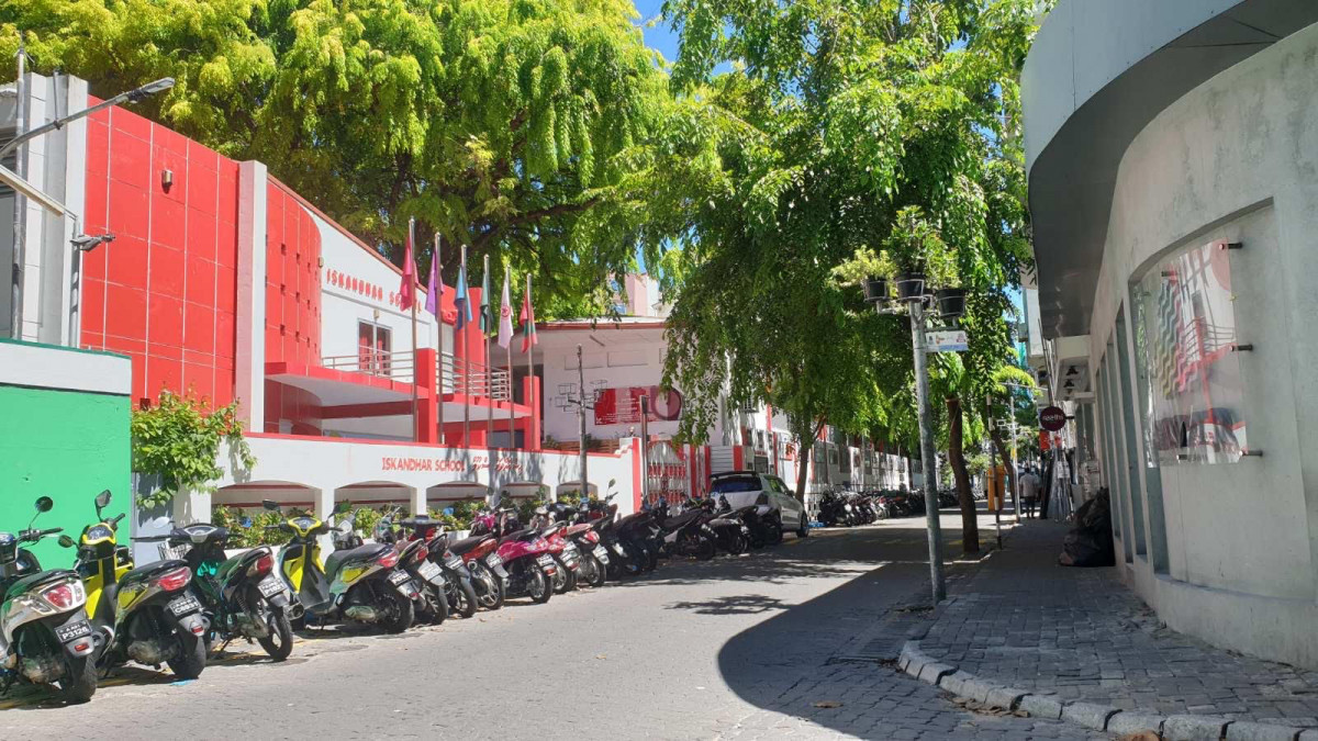 އިސްކަންދަރު ސުކޫލް - ކޮވިޑް-19އާ ގުޅިގެން ރާއްޖޭގެ ހުރިހާ ސްކޫލެއްގެ ކިޔަވައި ދިނުން ވަނީ މެދުކަނޑާލާފައި