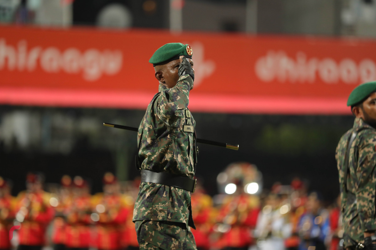 26 ޖުލައި 2019 --މިނިވަން ދުވަހުގެ ރަސްމީ ޕެރޭޑުގެ ހަރަކާތްތައް، ގަލޮޅު ދަނޑުގައި ބޭއްވި ޕެރޭޑް ޝަރަފްވެރި ކޮށްދެއްވީ ރައީސުލް ޖުމްހޫރިއްޔާ އިބްރާހިމް މުހައްމަދު ސޯލިހް-- ފޮޓޯ: ޝުއައިބް މުހައްމަދު