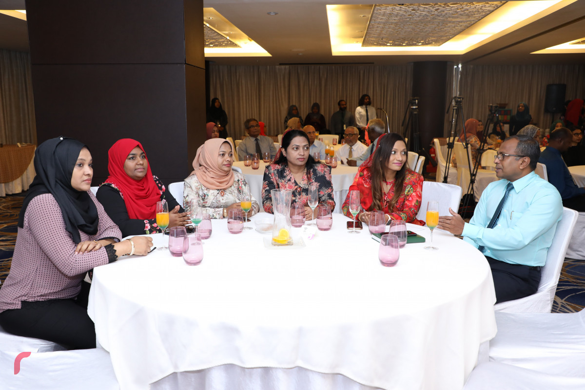 ދޮށީ އުމުރުގެ މީހުންނާބެހޭ ޤައުމީ އެކްޝަން ޕްލޭން އިފްތިތާޙުކުރުމަށް ބޭއްވި ރަސްމިއްޔާތުގެ ތެރެއިން -- ފޮޓޯ: ޔޫސުފް ސޮފްވާން