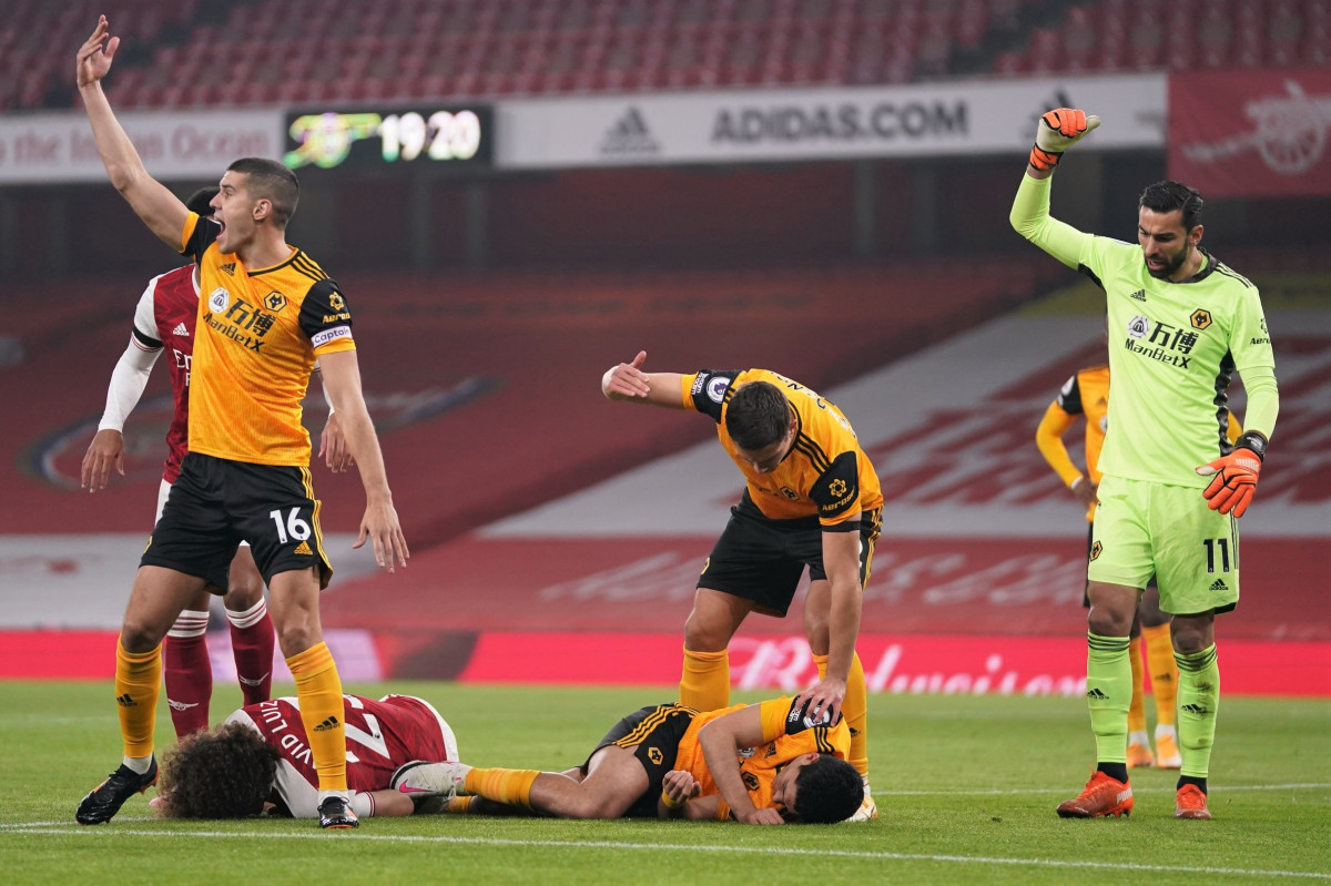 ޑޭވިޑް ލުއިޒް އާއި ރައުލް ހިމެނޭޒްއަށް އަނިޔާވެފައި ވަނިކޮށް