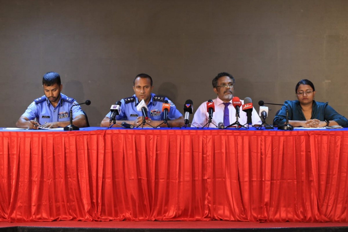 ފުލުހުން ބާއްވާ ނޫސްވެރިންގެ ބައްދަލުވުމުގެ ތެރެއިން