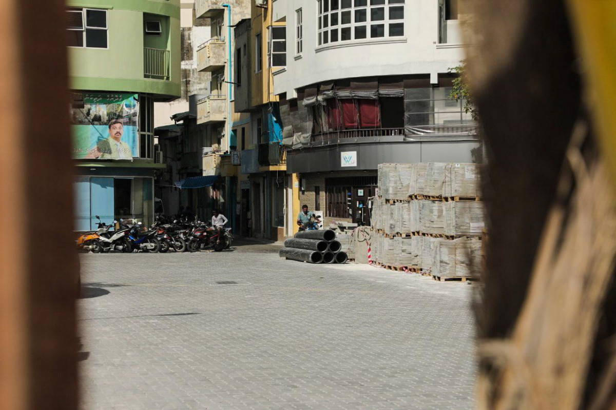 ވެހިކަލްތަކަށް ފަސޭހައިން ދުއްވޭނޭހެން ގައު އެތުރުމަށްފަހު ރަސްފަންނު ސަރަހައްދު އަލުން ހުޅުވާލުން - މި މަގު ހުޅުވާލުމާއި އެކު މާލެ ވަށާ ބުރުޖެހޭނެ - ފޮޓޯ: ރާއްޖެއެމްވީ