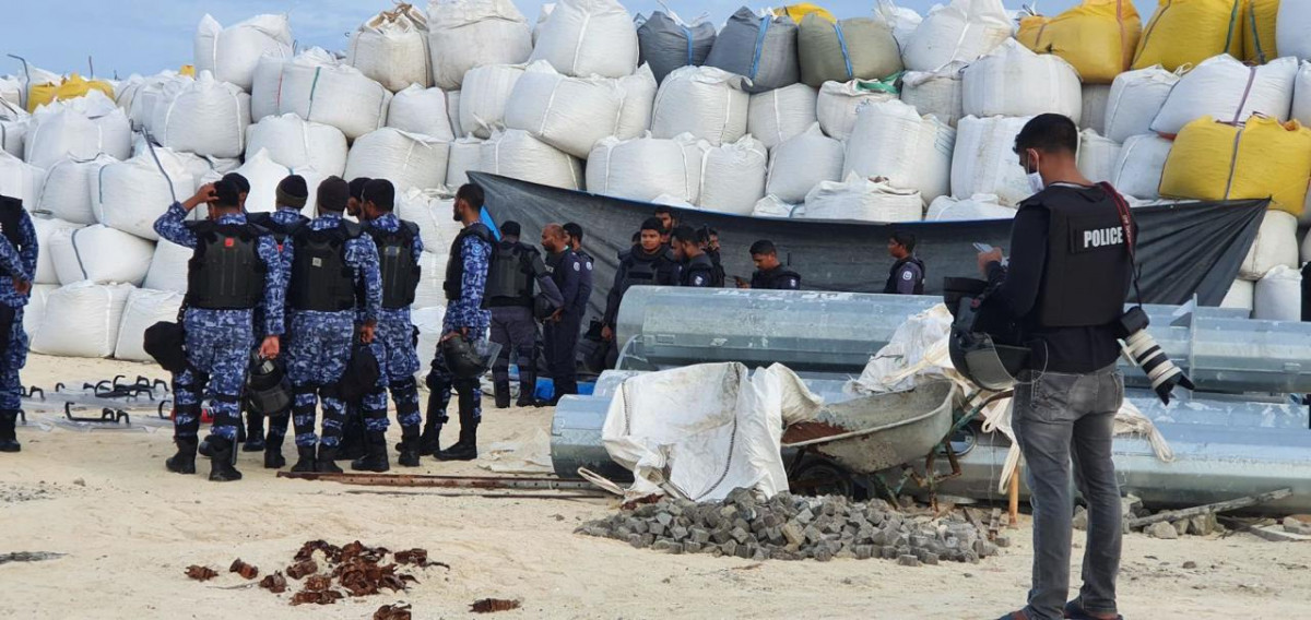 ބޮޑުފިނޮޅު މައްސަލާގައި ފުލުހުން އެ ރަށުގައި ހަރަކާތްތެރިވަނީ