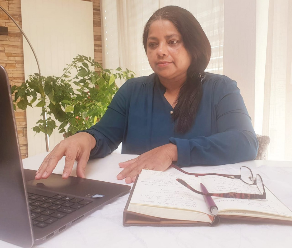 ފޮރިން މިނިސްޓްރީގެ ހުރިހާ މުވައްޒަފުންނާ ވަޒީރު ޢަބްދުﷲ ޝާހިދު ބައްދަލުކުރެއްވުން -- ފޮޓޯ: ފޮރިން މިނިސްޓްރީ