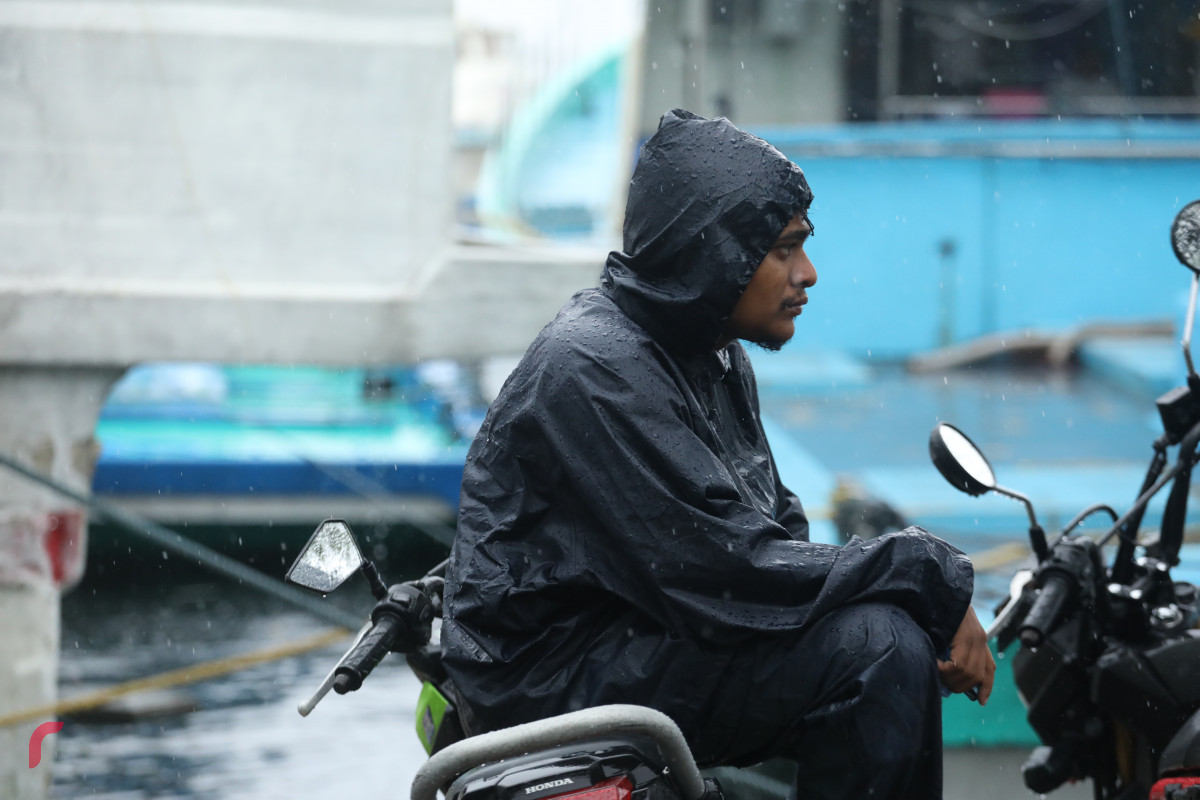 23 މެއި 2019 --މާލެއަށް މިއަދު ކުރި ވިއްސާރާގައި މަގުތަކުގައި ފެންބޮޑުވެފައި-- ފޮޓޯ: ޝުއައިބް މުހައްމަދު