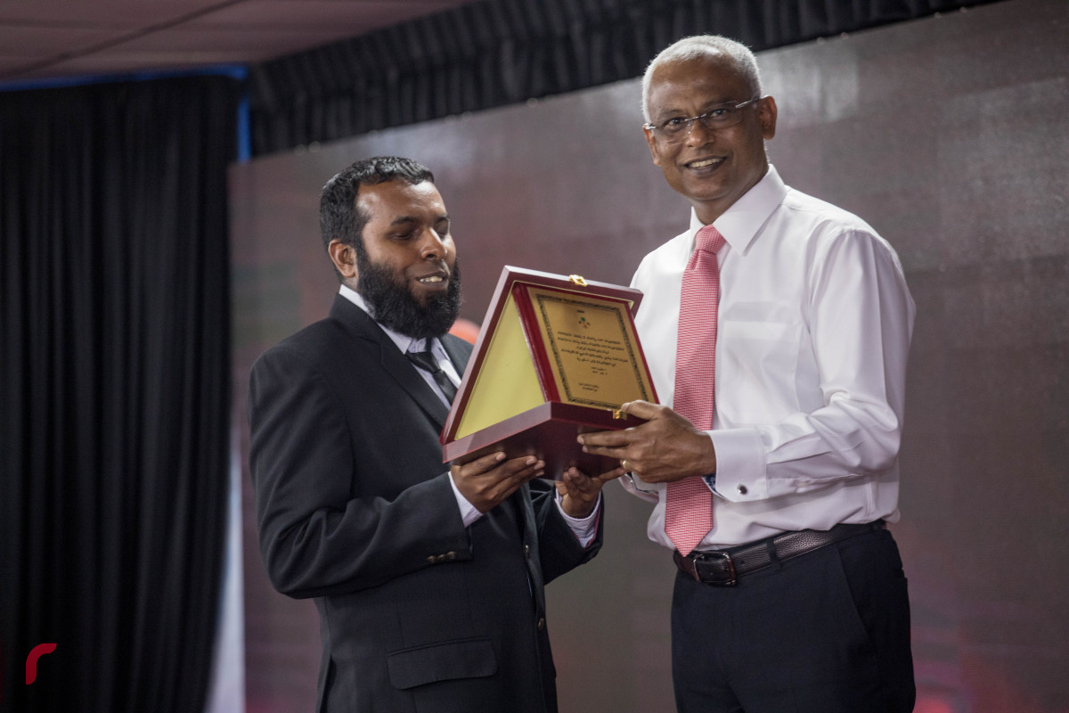 8 ޖުލައި 2019 --ރިވެލި އެވޯޑު ދިނުމަށް ބޭއްވި ހަފްލާގެ ތެރެއިން. .- ފޮޓޯ: ޝުއައިބް މުހައްމަދު