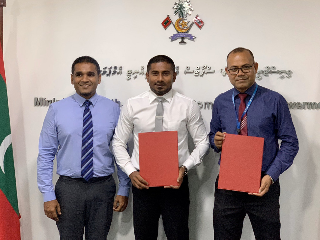 Minister Mahloof and CEO Shah signed the agreement on Monday