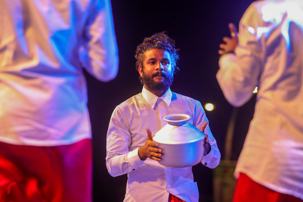 13 އޮގަސްޓް 2019 | ހއ. ހޯރަފުށި -- ހާއުފާ އީދު ޝޯވގެ 3 ވަނަރޭ. މި ޝޯވގައި ގްރެވިޓީ ބޭންޑްގެ އިތުރުން ހޯރަފުށީގެ ޒުވާނުންގެ ހަރަކާތްތައް ފެނިގެން ގޮސްފައިވޭ -- ފޮޓޯ: ޝުއައިބް މުހައްމަދު