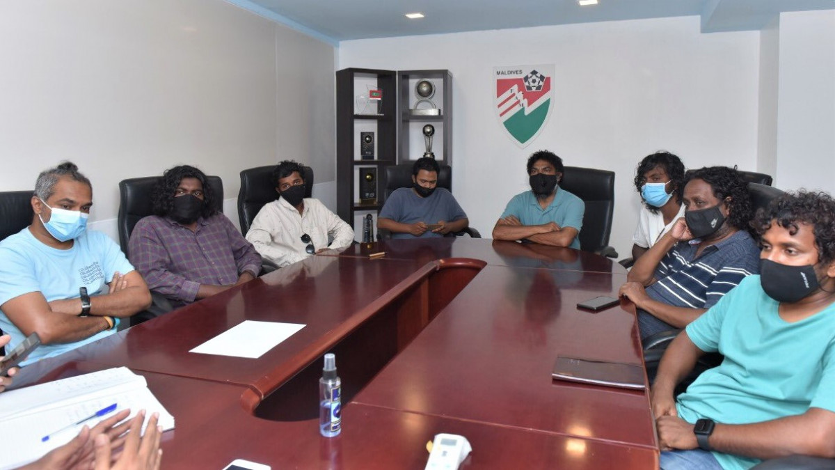 ހޮނިހިރު ދުވަހު އެފްއޭއެމުން ފުރަތަމަ ޑިވިޝަނުގެ ކުލަބުތަކާއެކު ބޭއްވި ބައްދަލުވުމުގެ ތެރެއިން