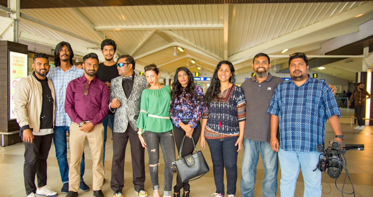 ނޮވެމްބަރގެ ކާސްޓުންތަކެއް