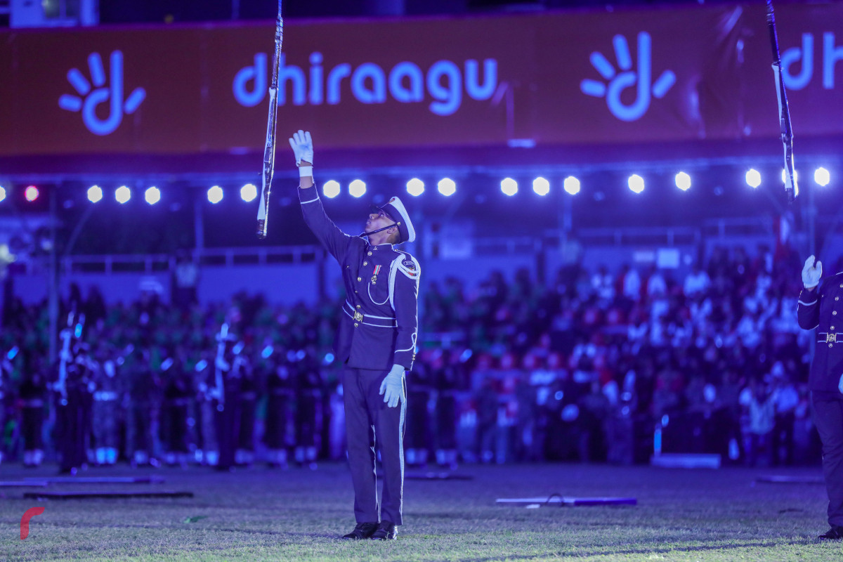 26 ޖުލައި 2019 --މިނިވަން ދުވަހުގެ ރަސްމީ ޕެރޭޑުގެ ހަރަކާތްތައް، ގަލޮޅު ދަނޑުގައި ބޭއްވި ޕެރޭޑް ޝަރަފްވެރި ކޮށްދެއްވީ ރައީސުލް ޖުމްހޫރިއްޔާ އިބްރާހިމް މުހައްމަދު ސޯލިހް-- ފޮޓޯ: ޝުއައިބް މުހައްމަދު