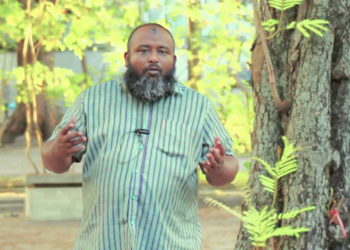 މަޝްހޫރު ދިނީ އިލްމުވެރިޔާ ޑރ. މުހައްމަދު އިޔާޒް އަބްދުއްލަތީފް