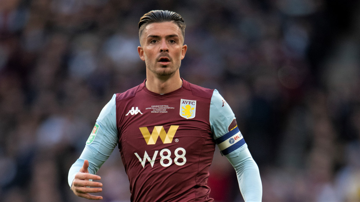 އެސްޓަން ވިލާއަށް ކުޅެމުން އަންނަ އިންގްލެންޑްގެ މިޑްފީލްޑަރު ޖެކް ގްރީލިޝް